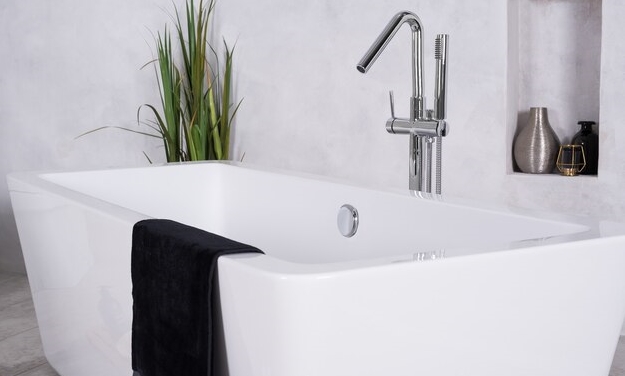 Смесители для ванны и душа: стильные и надежные варианты для вашего дома